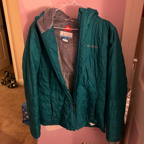 Women's Columbia Hooded Jacket - Picture 1 of 6